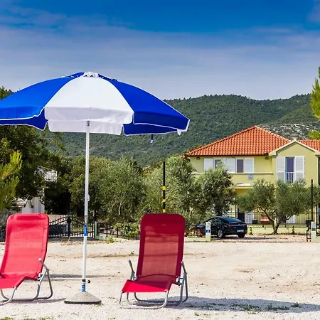 Lukrecija アパート *